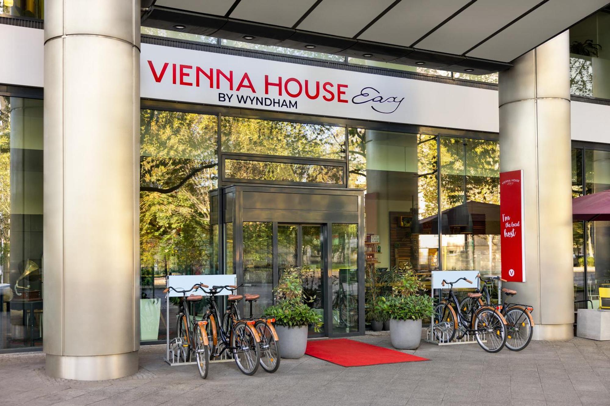 Vienna House Easy By Wyndham Berlin Prenzlauer Berg Hotel Exterior photo